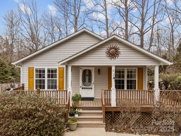 11 Amys Way, Black Mountain, NC 28711