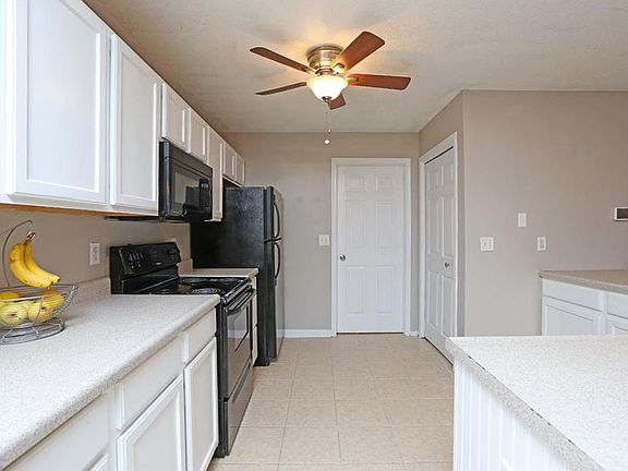 3rd image of 1504 W Indian Point Way