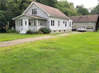 919 Bennett Rd, Angola, NY 14006