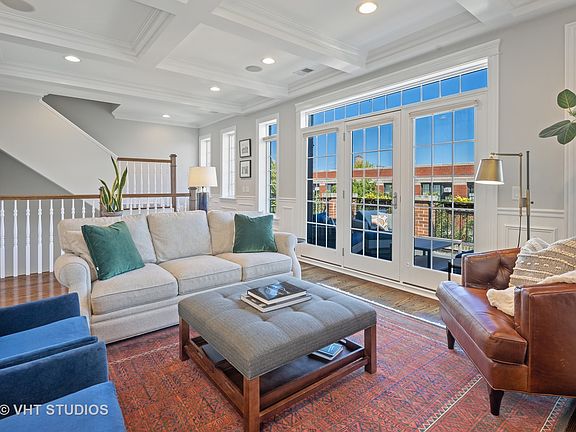 2nd image of 3320 N Clifton Ave #3