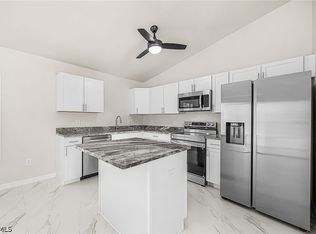 124 NE 15th Terrace Cpe, Coral, FL 33909