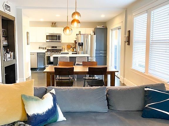 3rd image of 54 Sheridan St #54
