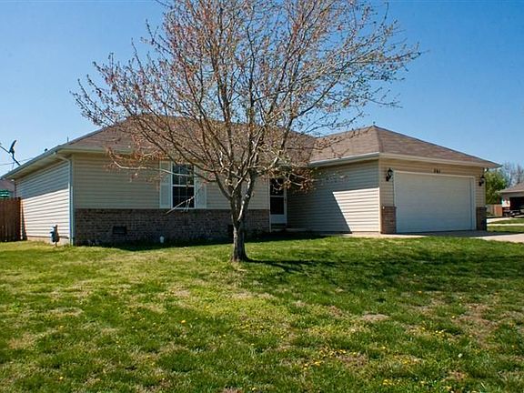 3rd image of 701 S Berry Ln