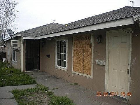 1st image of 29 Sunset Dr Unit B