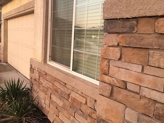 4th image of 1017 W Minaret Pl
