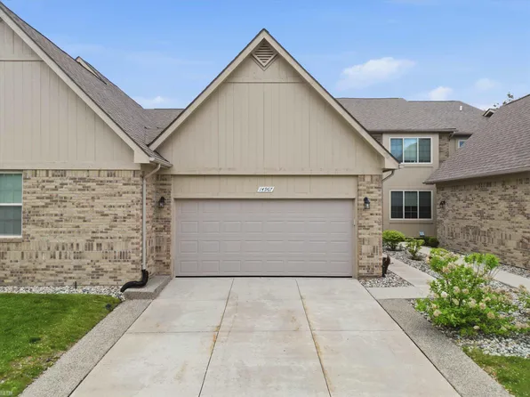 14967 Stoney Brook Dr W, Shelby Township, MI 48315