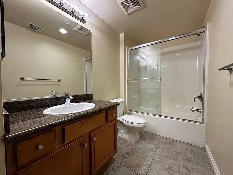 Bella Villa - Laurel — Photo 22