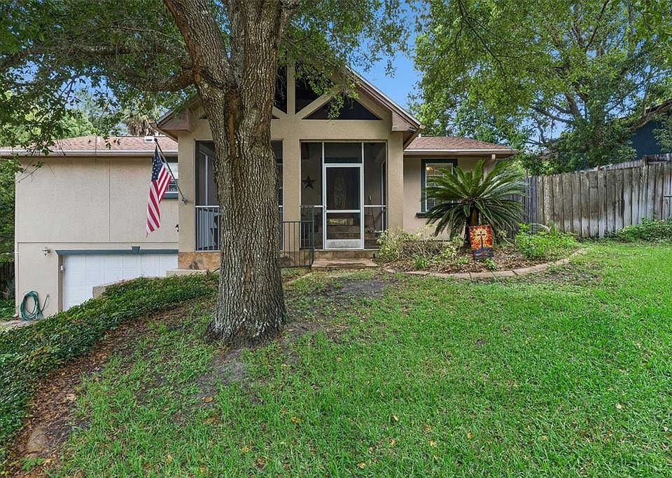 1st image of 324 HICKORY COURT
