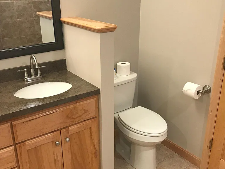 Master Bath (4)