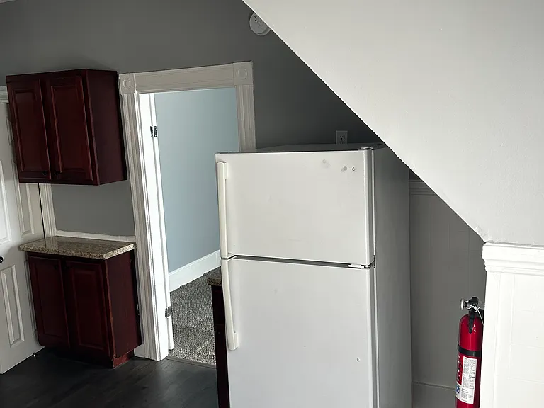 20 College Rd #4 — Photo 15