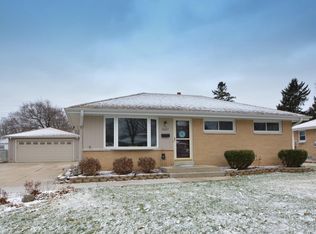 8837 W Lawn Ave, Milwaukee, WI