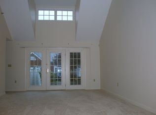 503 Old Country Rd, Wenham, MA 01984