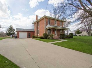 625 N Adrian St, Lyons, OH 43533