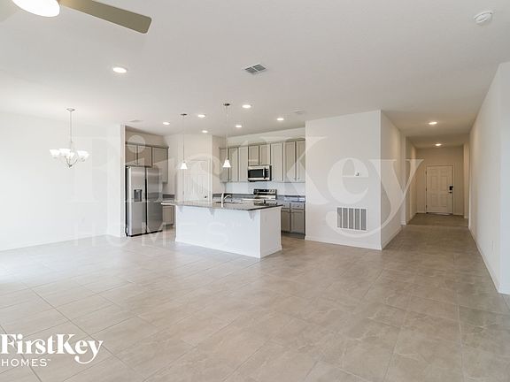 4th image of 225 Windsor Reserve Dr