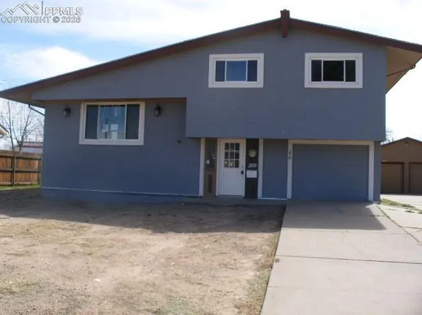 46 Radcliff Ln, Pueblo, CO 81005