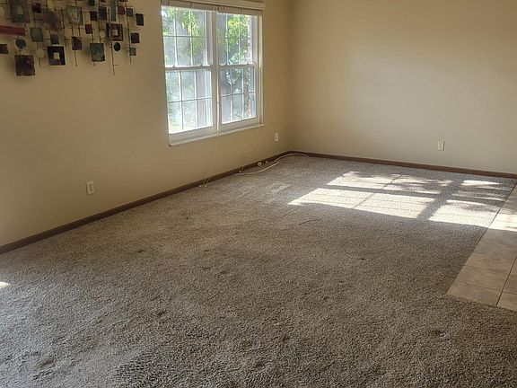 5th image of 4309 Sunridge Dr APT M