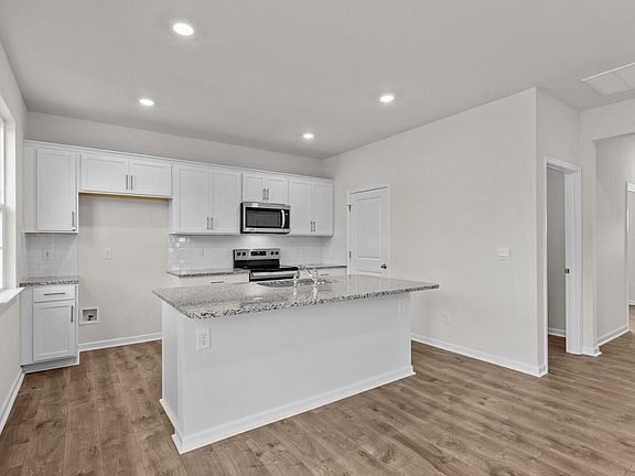 5th image of 93 Rocky Spring Way