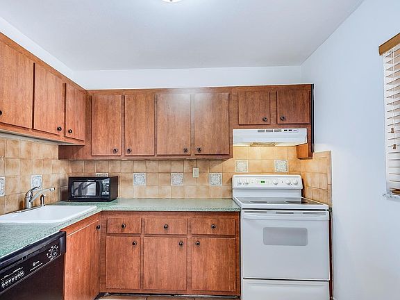 5th image of 7830 Camino Real #K-201