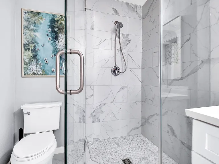 2361 Gonzaga Ln — Photo 9