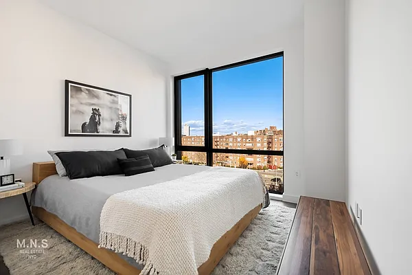 Sold by MNS | media 3