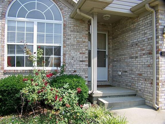 2nd image of 2284 Market Garden Ln