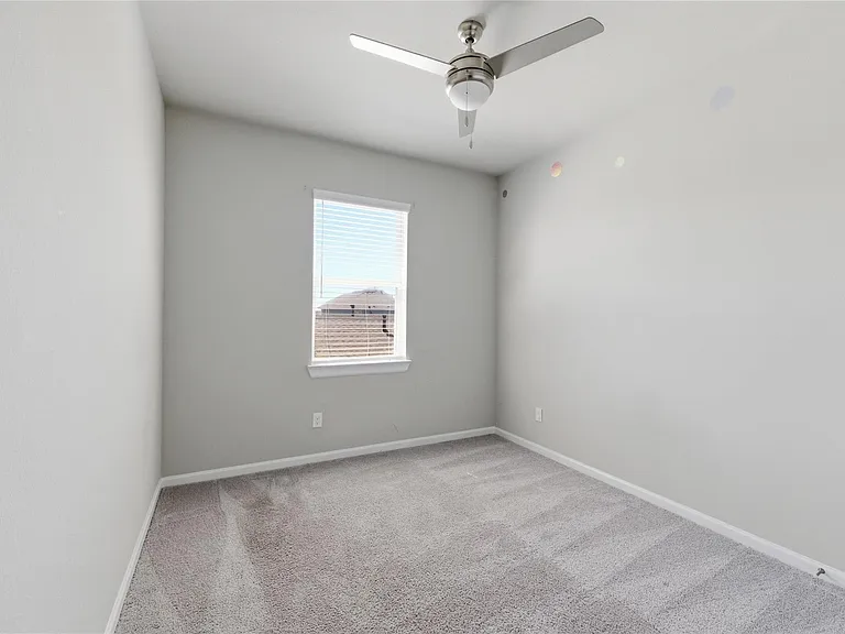 12006 Ridgewood Hill Dr — Photo 31