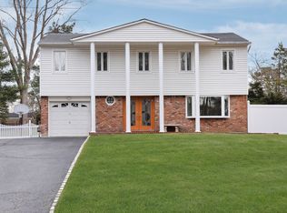 236 Townline Rd, Commack, NY 11725