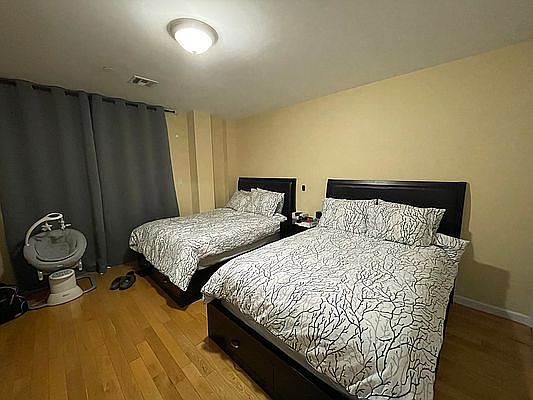 2nd image of 1914 Bay Ave APT 3A