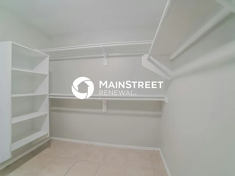 Walk In Closet