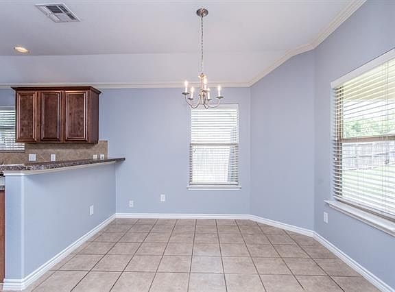 5th image of 9716 Zaharias Dr