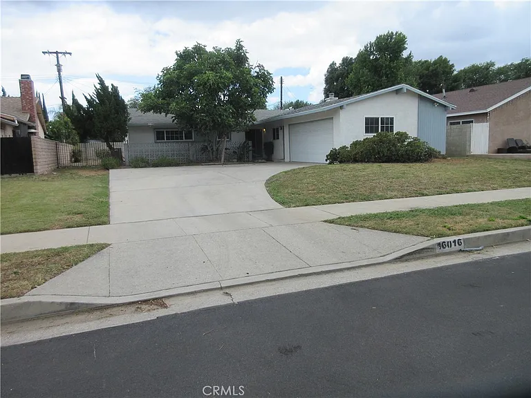 16016 Sunburst St — Photo 1