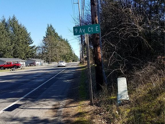 5th image of 15304 10th Ave E