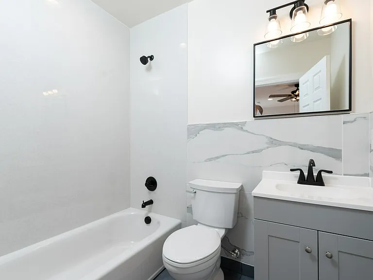1224 W Cary St — Photo 22