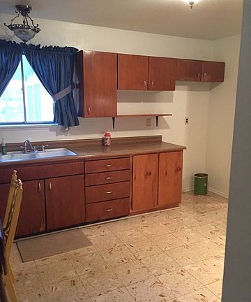 5th image of 3814 Devon Ave