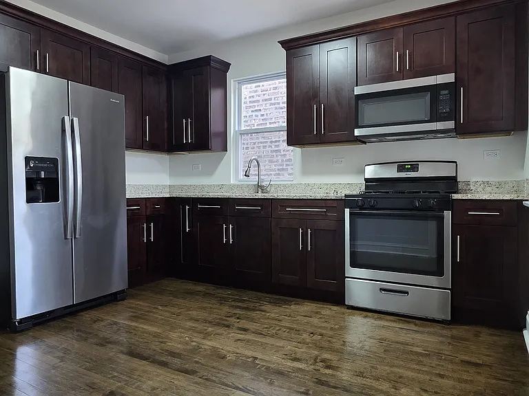3507 W 60th Pl — Photo 7