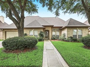5122 Tidewater Ct, Pasadena, TX 77505