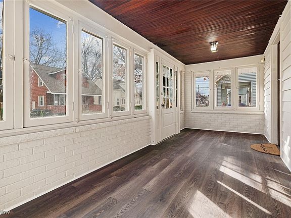 5th image of 62 Marion Ave SE