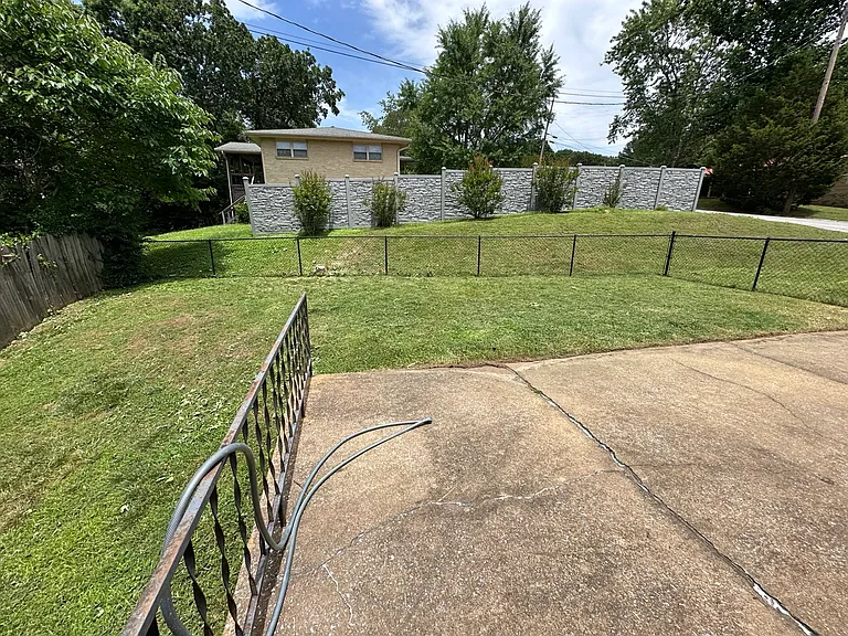 1309 Koblan Dr — Photo 25