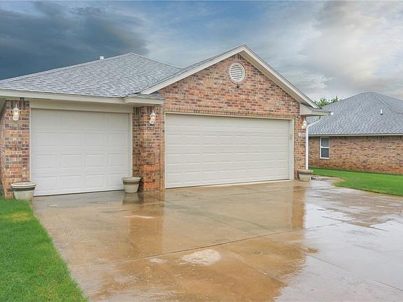 3rd image of 1700 Jordan Dr