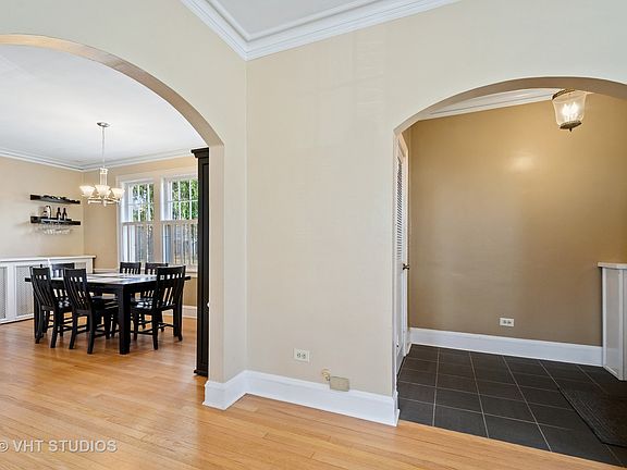 3rd image of 2620 Central Park Ave