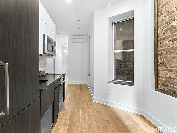 2nd image of 58 Saint Marks Pl APT 11A
