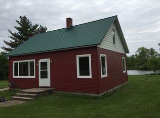 39 Island Dr, Montello, WI 53949