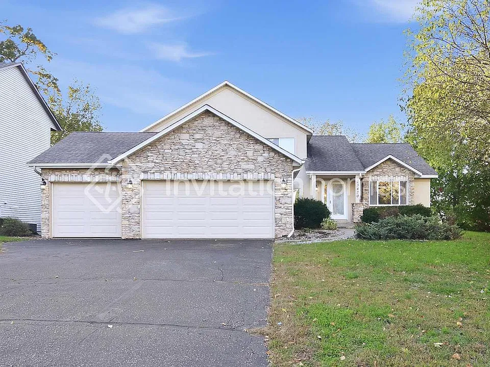 13470 Dellwood Way