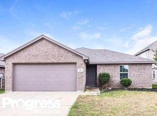 7661 Rainbow Creek Dr, Fort Worth, TX 76123