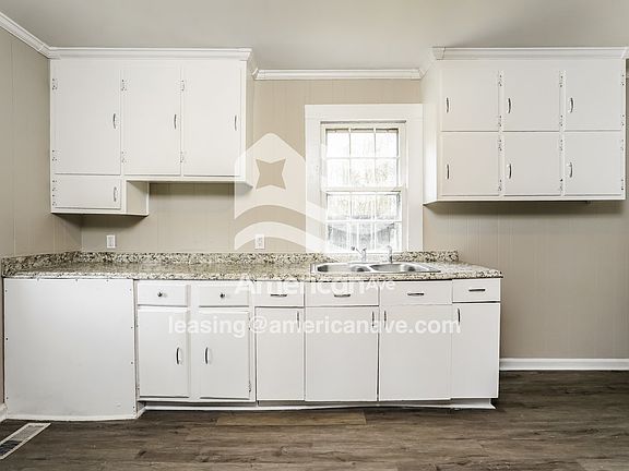 34570_004_kitchen_13653392.jpg