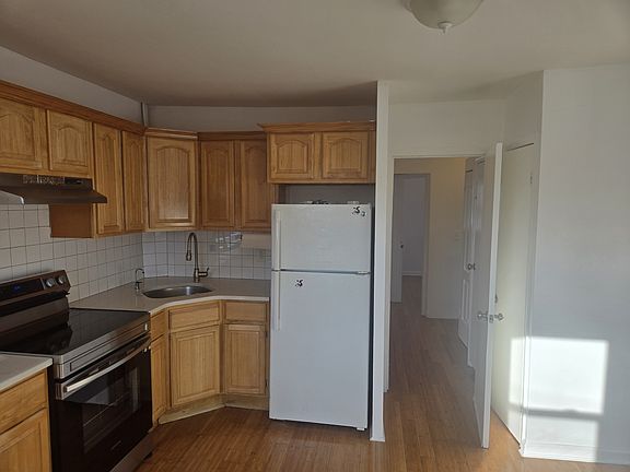 4th image of 13243 142nd St Floor 2