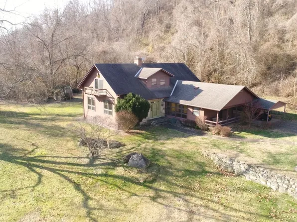 124 Spruce Knoll Rd, Gallipolis, OH 45631