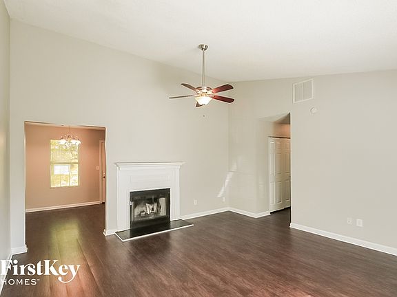 4th image of 164 Pebble Creek Dr