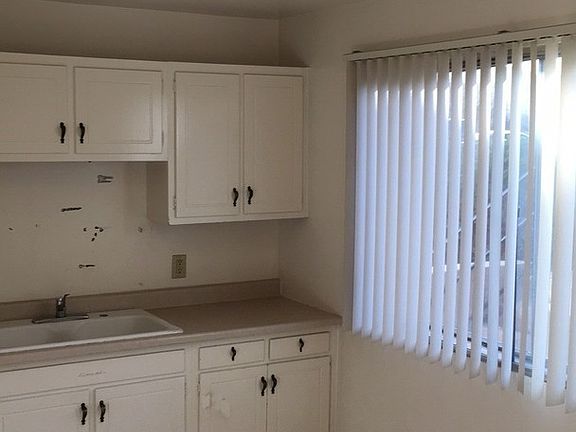 2nd image of 1876 Westview Cir APT 38