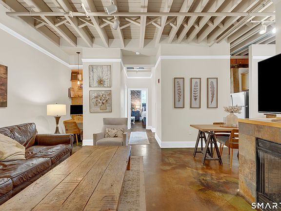 3rd image of 43 Chestnut Street #203